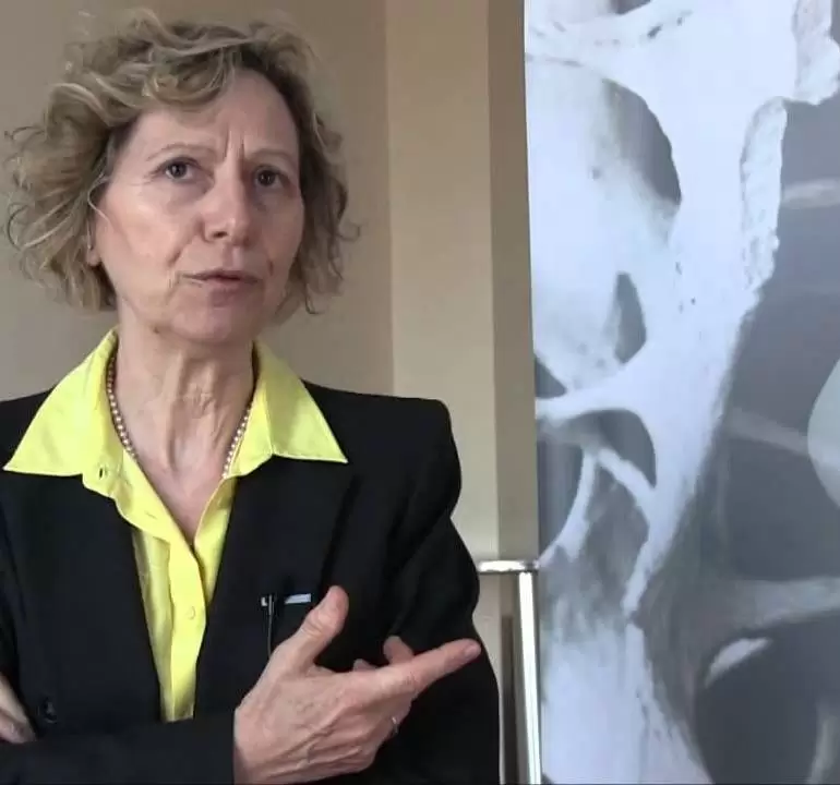 Dr.ssa Oriana CASILLI
