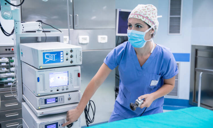 Tamponi e nuovi protocolli studiati ad hoc – Villa Bianca riprende l’attività chirurgica